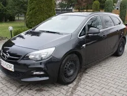 Czarny Używany 2015 Opel Astra Kombi | 26 900 zł (Uczciwa cena)
