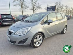 Szary (metalik) Używany 2010 Opel Meriva Minivan | 18 900 zł (Dość drogi)