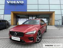 Czerwony Używany 2024 Volvo S60 Sedan/Limuzyna | 184 900 zł