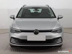 Srebrny Używany 2022 VW Golf VIII Kombi | 65 999 zł (Uczciwa cena)