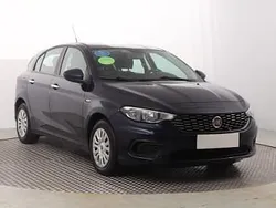 Niebieski Używany 2017 Fiat Tipo Hatchback | 25 999 zł (Dobra cena)