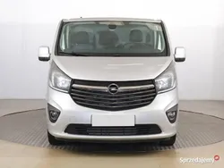 Szary Używany 2016 Opel Vivaro Van | 45 999 zł (Super Cena)