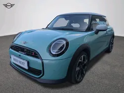 Ocean wave green metalizowany Używany 2024 Mini Cooper S Hatchback | 139 900 zł