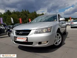 Srebrny (metalik, perła) Używany 2005 Hyundai Sonata Premium Sedan/Limuzyna | 16 900 zł