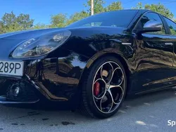 Czarny Używany 2010 Alfa Romeo Giulietta Hatchback | 27 900 zł (Uczciwa cena)