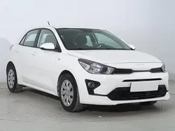 Biały Używany 2021 Kia Rio 2 Hatchback | 55 999 zł (Uczciwa cena)