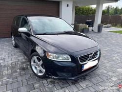 Czarny Używany 2009 Volvo V50 R-Design Kombi | 28 900 zł