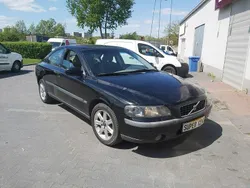 Czarny Używany 2002 Volvo S60 Sedan/Limuzyna | 6700 zł (Uczciwa cena)