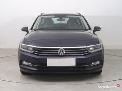 Niebieski Używany 2016 VW Passat Kombi | 46 999 zł (Uczciwa cena)