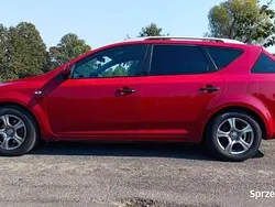 Czerwony Używany 2007 Kia Ceed 2 Kombi | 9499 zł (Dość drogi)