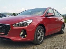 Czerwony Używany 2017 Hyundai i30 Kombi | 38 700 zł (Dość drogi)