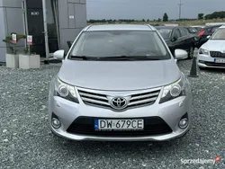 Srebrny Używany 2013 Toyota Avensis Kombi | 33 900 zł (Uczciwa cena)