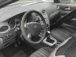 Srebrny Używany 2008 Ford Focus Hatchback | 4500 zł (Super Cena)