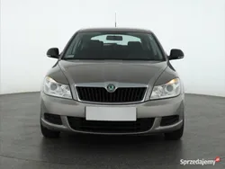 Beżowy Używany 2011 Skoda Octavia Hatchback | 20 999 zł (Uczciwa cena)