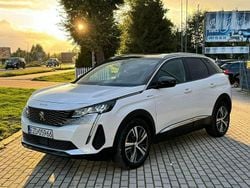 Biały Używany 2023 Peugeot 3008 Minivan | 114 900 zł (Uczciwa cena)