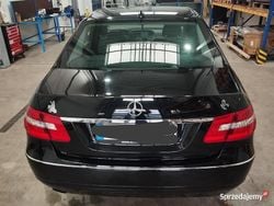 Używany 2010 Mercedes E250 | 39 500 zł