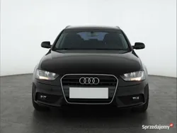 Czarny Używany 2014 Audi A4 Kombi | 42 999 zł (Dobra cena)