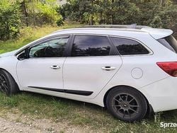 Biały Używany 2014 Kia Ceed Kombi | 19 999 zł (Super Cena)