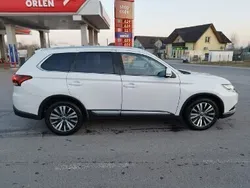 Biały Używany 2019 Mitsubishi Outlander SUV | 78 000 zł