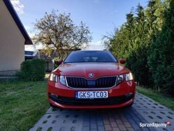 Czerwony Używany 2019 Skoda Octavia Kombi | 45 000 zł (Uczciwa cena)