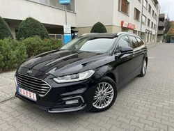 Czarny (metalik, perła) Używany 2020 Ford Mondeo Kombi | 59 999 zł (Uczciwa cena)