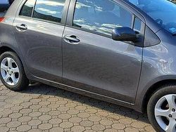 Szary Używany 2009 Toyota Yaris Hatchback | 15 000 zł (Uczciwa cena)