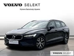 Czarny Używany 2023 Volvo V60 Kombi | 129 777 zł (Dobra cena)