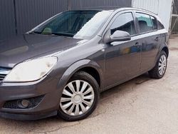 Szary Używany 2009 Opel Astra Hatchback | 8900 zł (Uczciwa cena)