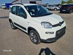Biały Używany 2018 Fiat Panda 4x4 Hatchback | 26 900 zł