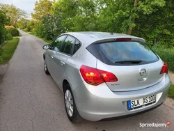 Używany 2010 Opel Astra | 18 500 zł (Dość drogi)