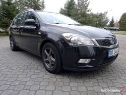Czarny Używany 2010 Kia Ceed Kombi | 17 900 zł (Dobra cena)