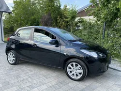 Czarny (metalik) Używany 2009 Mazda 2 Hatchback | 16 900 zł (Uczciwa cena)