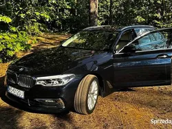Granatowy Używany 2017 BMW 520 Luxury Line Kombi | 75 200 zł (Dość drogi)