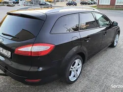 Czarny Używany 2009 Ford Mondeo Kombi | 15 900 zł