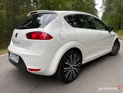 Biały Używany 2010 Cupra Leon Hatchback | 29 800 zł (Dobra cena)