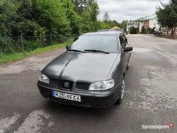 Używany 2002 Seat Cordoba Sedan/Limuzyna | 2500 zł