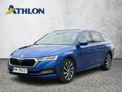 Niebieski jasny (metalik) Używany 2021 Skoda Octavia Kombi | 93 300 zł (Drogi)