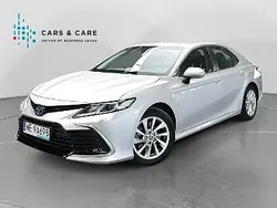Srebrny Używany 2023 Toyota Camry Comfort Sedan/Limuzyna | 125 900 zł (Uczciwa cena)