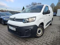 Biały Używany 2021 Citroën Berlingo Minivan | 55 900 zł (Dobra cena)