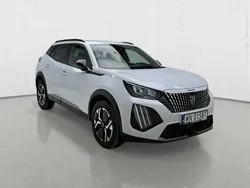 Biały Używany 2023 Peugeot 2008 SUV | 52 500 zł (Super Cena)