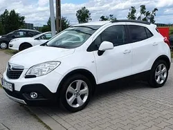 Biały Używany 2014 Opel Mokka SUV | 45 900 zł (Uczciwa cena)