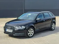 Czarny Używany 2010 Audi A3 Premium Hatchback | 34 900 zł (Dość drogi)