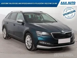 Błękitny Używany 2020 Skoda Superb | 95 999 zł (Dość drogi)