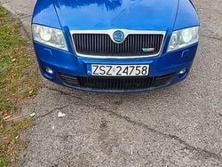 Niebieski Używany 2007 Skoda Octavia vRS Kombi | 14 900 zł (Uczciwa cena)