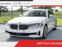 Biały Używany 2020 BMW 530 Luxury Line Kombi | 132 800 zł