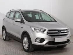 Srebrny Używany 2018 Ford Kuga SUV | 73 999 zł (Uczciwa cena)