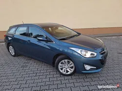 Niebieski Używany 2011 Hyundai i40 Kombi | 27 800 zł (Uczciwa cena)