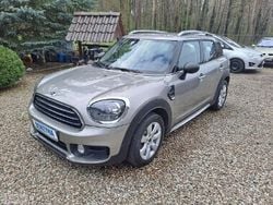 Szary Używany 2018 Mini Countryman SUV | 57 900 zł (Uczciwa cena)