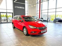 Czerwony Używany 2019 Opel Astra Kombi | 34 900 zł (Uczciwa cena)