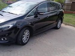 Czarny Używany 2018 Ford S-MAX S Minivan | 55 800 zł (Uczciwa cena)